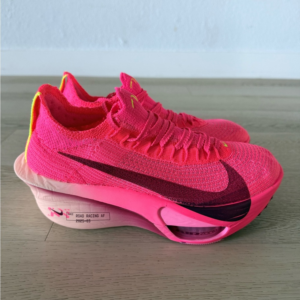 Nike Air Zoom Alphafly NEXT% 3 Hyper Pink Sneakers Retro FD8315-601 Womens sizes - Picture 4 of 9